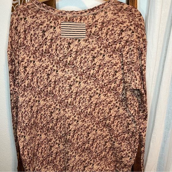 We The Free Girl Meets Boy Henley Size M - Picture 6 of 15